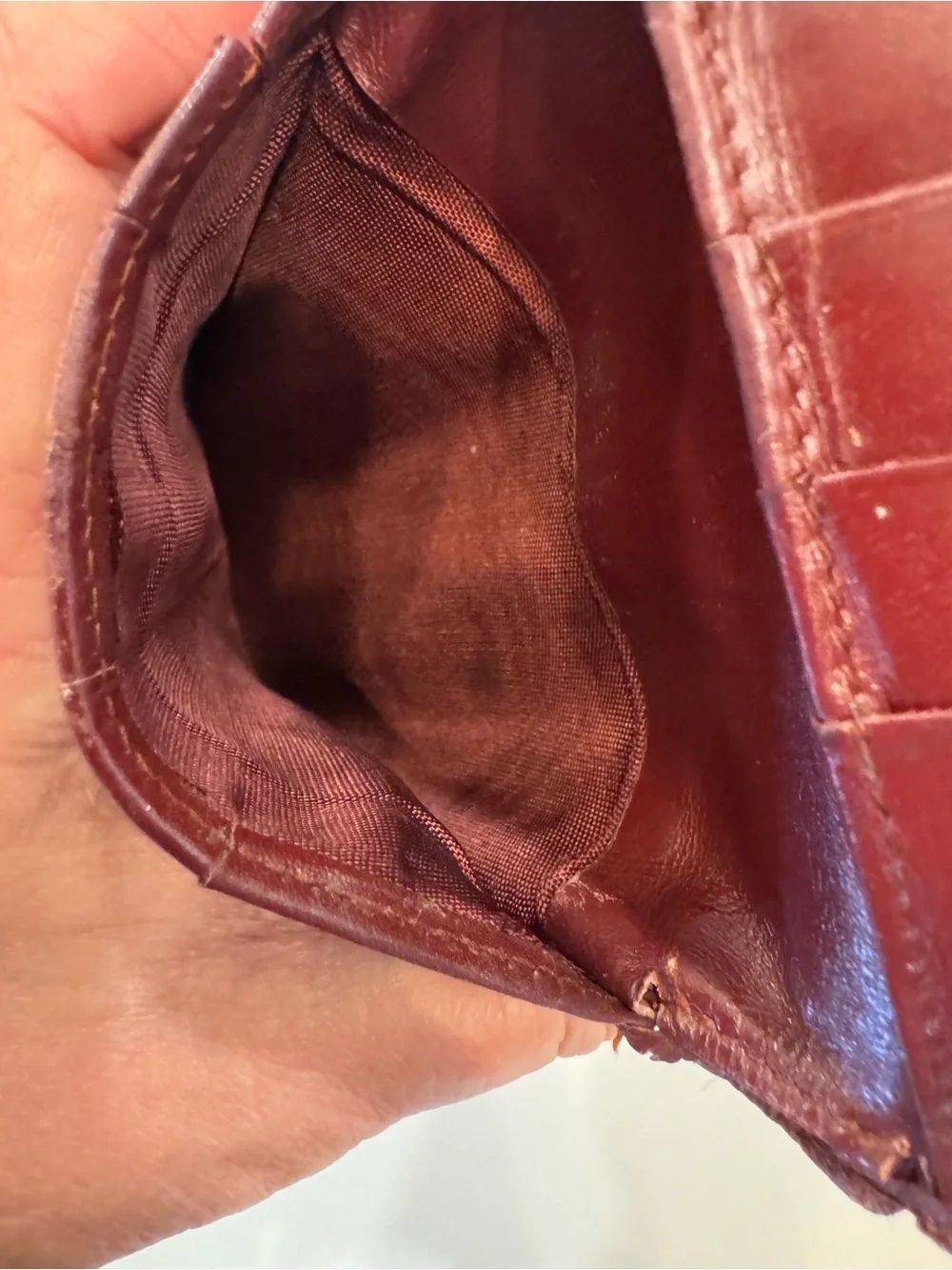 Authentic Cartier Must de Cartier Burgundy 100% Leather Wallet